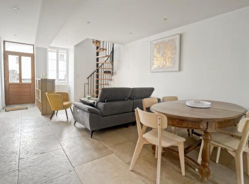 Maison de village rénovée