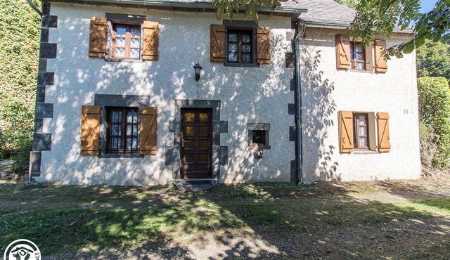 Maison de Village Traditionnelle Idéale Pour Découvrir le Département