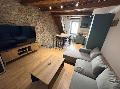 Maison de village triplex - Proche CNPE