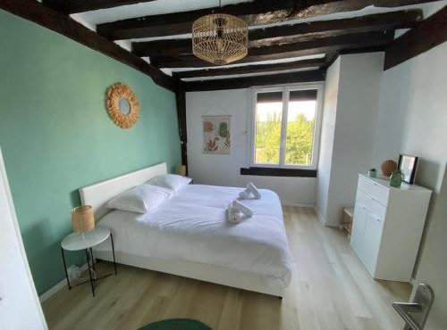 Maison de ville avec jardin à 5 minutes de Lisieux