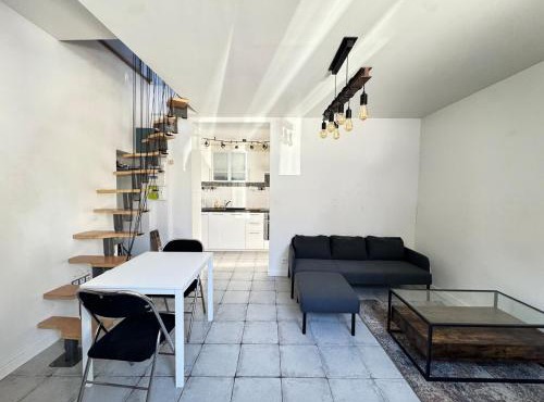 Maison de ville calme 4 pers, parking Orly 20min , RER D, Évry
