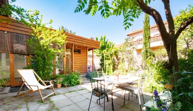 Maison de Ville - Jardin et Parking au Corum