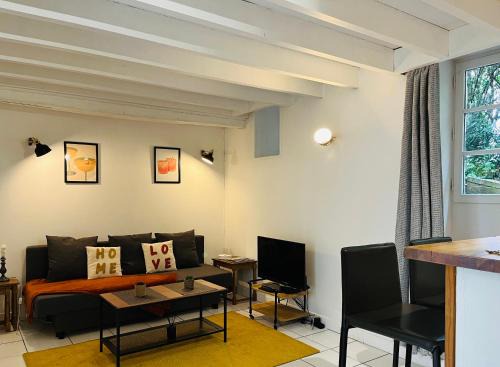 Maison de ville rare vu château