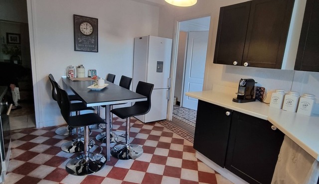 Maison de Ville Style Années 50's Avec Rez-de-jardin