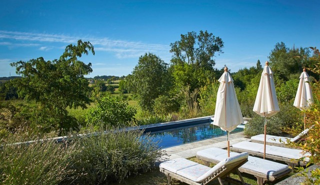 Maison Des Pivoines - Six Bedroom Villa, Sleeps 12