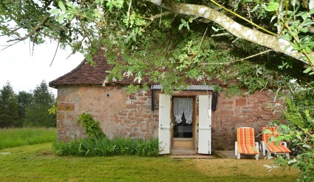 Maison des Pres | House in the Meadow