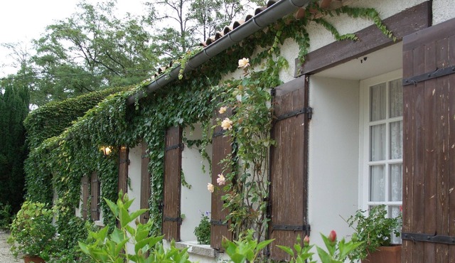 Maison Du Canal, renovated farmhouse in the French countryside