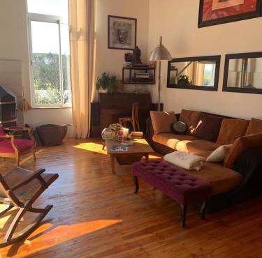 maison en bois en bord d'Herault