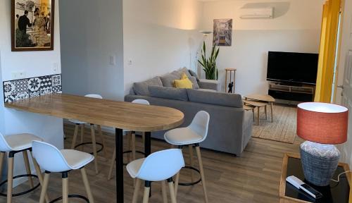 Maison Emeraude à Gan 64290