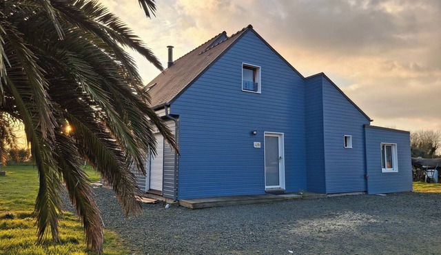 Maison en Bois sur Grand Jardin et à 5 Minutes de la Plage