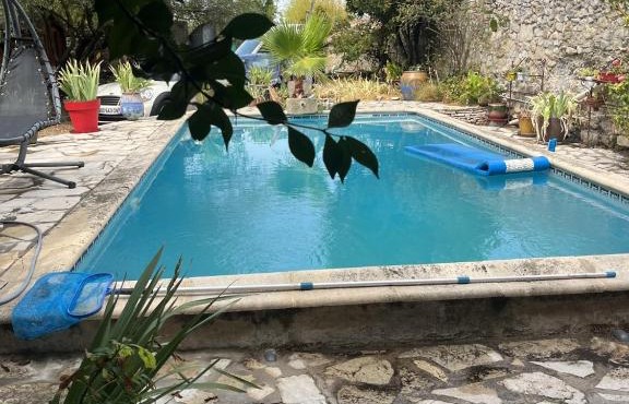 maison en pierre de campagne