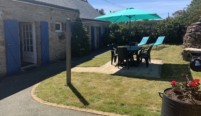 Maison en Pierre à Proximité des Plages de St Pabu et Portsall