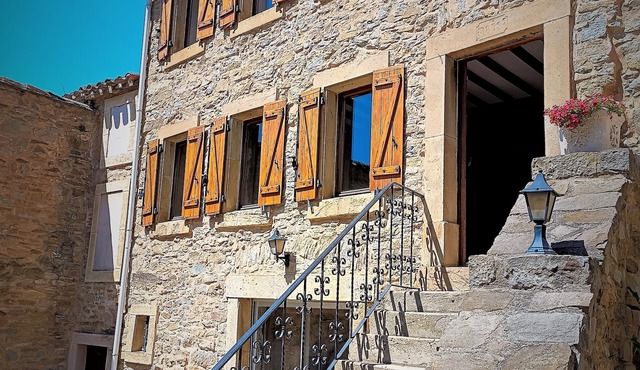 Maison en Pierre Avec Piscine