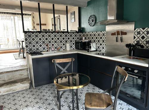 Maison en pierre de70 m2 au cœur d’un hameau