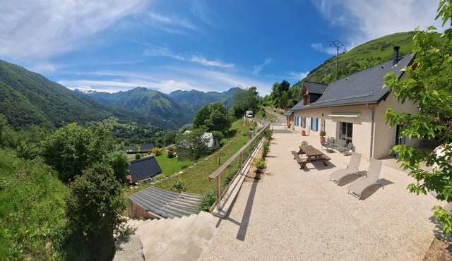 Maison Ensoleillée Avec Superbe vue Montagne, au Départ de Randonnées