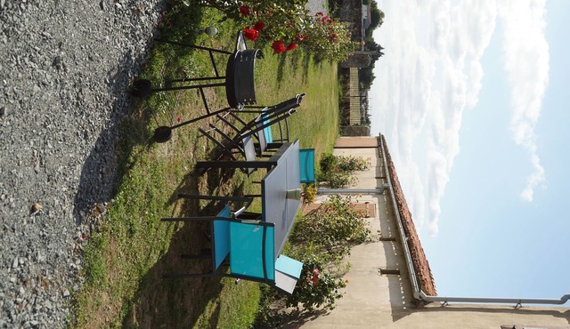 Maison Entièrement Renovee A LA Decoration Soignee