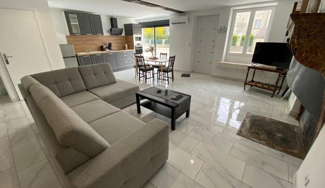 Maison entière lignol-le-château