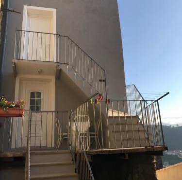 Maison entière tout équipé 4 chambre possibilité de 10 couchage Venaco Centre Corse