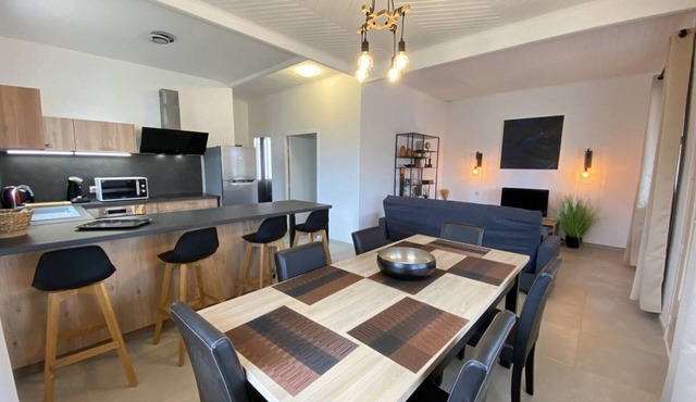 Maison Entièrement Rénovée à 5 Minutes de la Plage