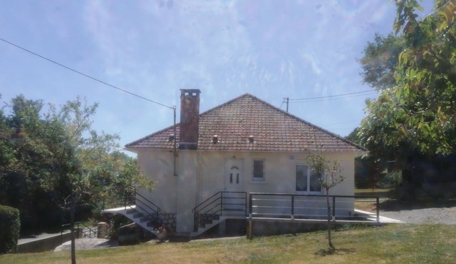 Maison Entierrement Rénovée