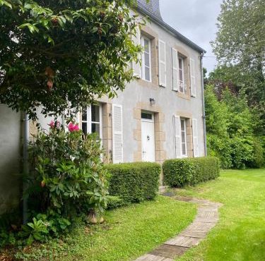 Maison entre campagne et mer