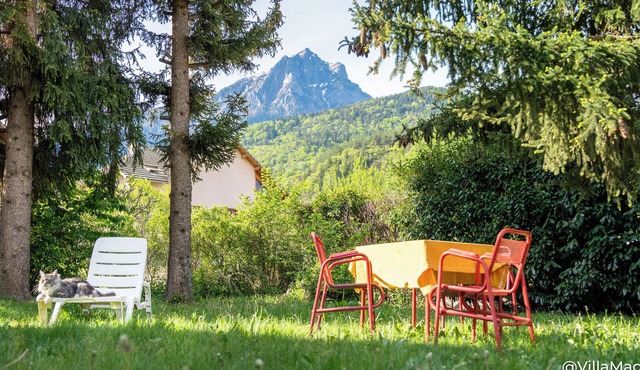 Maison et Dépendances Proche du lac et des Commerces
