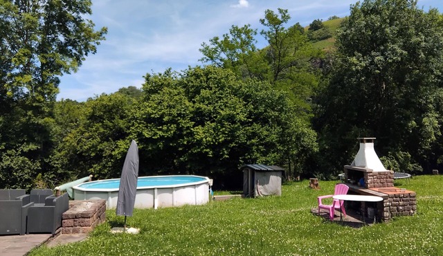 Maison Familiale au Cœur de la Campagne Basque