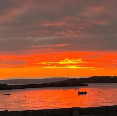 Maison face aux îles de Melon, Molène et Ouessant 6P