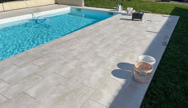 Maison Familiale Avec Piscine, Idéal Pour Visiter Bordeaux et sa Région!