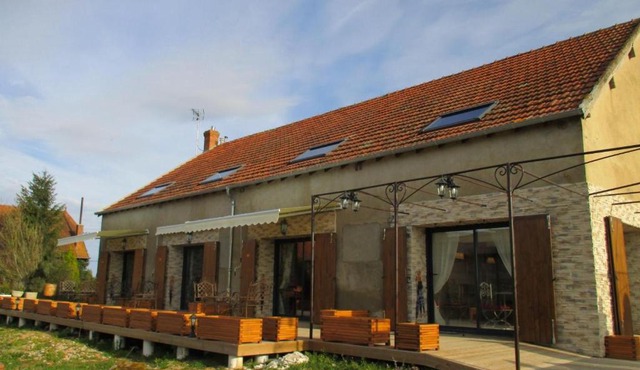 Maison familiale au calme avec piscine et animaux admis - FR-1-489-346