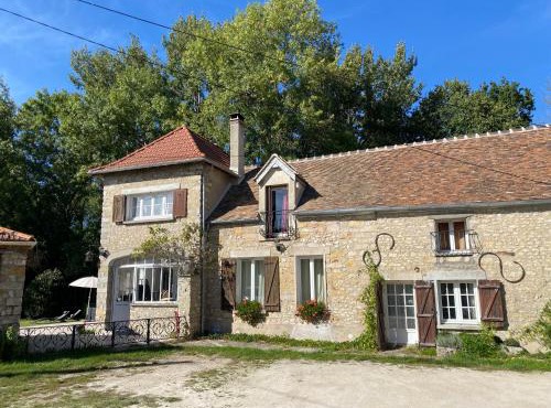 Maison familiale climatisée, jardin cinema et jeux