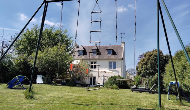 Maison Familiale Dans la Capitale du Trégor