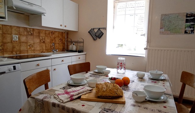 Maison Familiale Dans un Écrin de Verdure