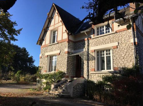 Maison familiale rénovée, proche châteaux, grand jardin, 5 chambres, équipements inclus, animaux acceptés - FR-1-491-436