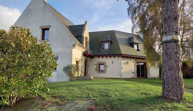 Maison Familiale Toute Équipée Avec Grand Jardin et vue sur les Grèves