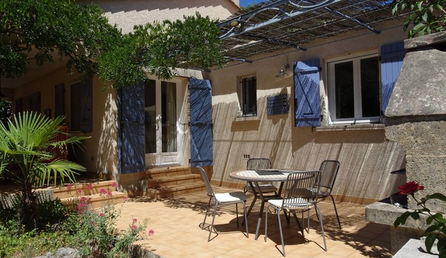 Maison à l'abri du Mistral (4) Mediterranean atmosphere for a relaxing holiday