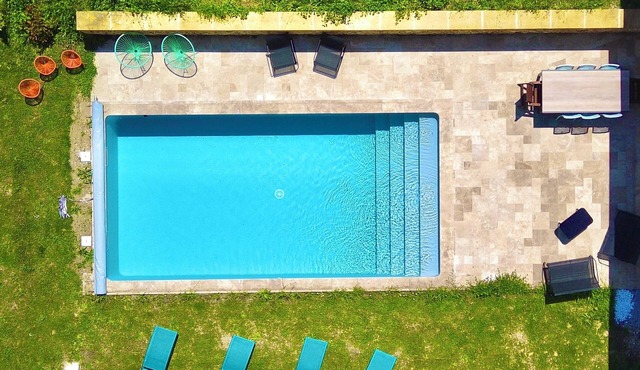 Maison 12 pers with private pool. Large garden and 120m2 of land