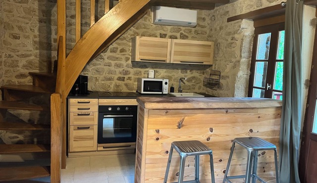 Maison à la Campagne le Long de la Piste Cyclable