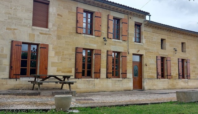 Maison de Famille à la Campagne, 4 Chambres, 7 Personnes, Toute Équipée