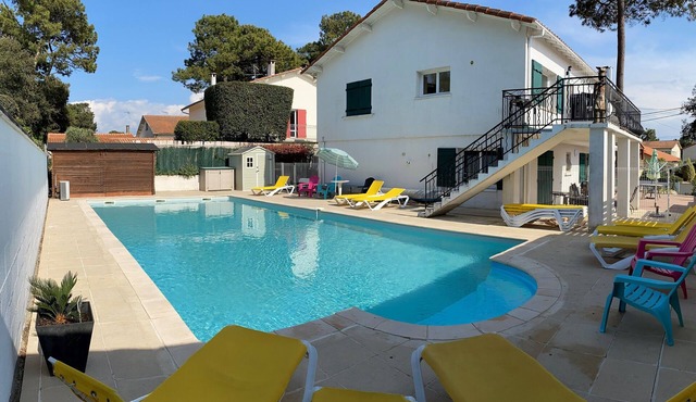 Maison Entiere 200 M² 12/15 Pers. Piscine Privee- 400m Plage Royan Parc - Calme