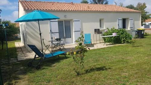 Maison accueillante à Saint-Hilaire-de-Chaléons avec jardin