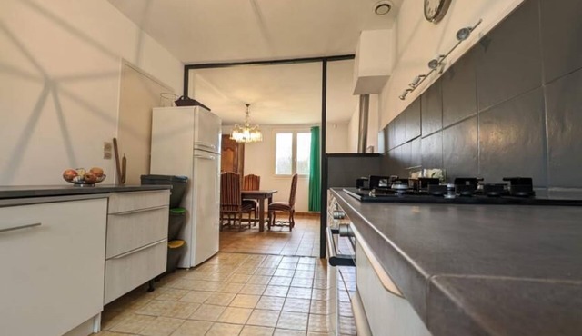 Maison Dans le Perche - Vue sur un Étang