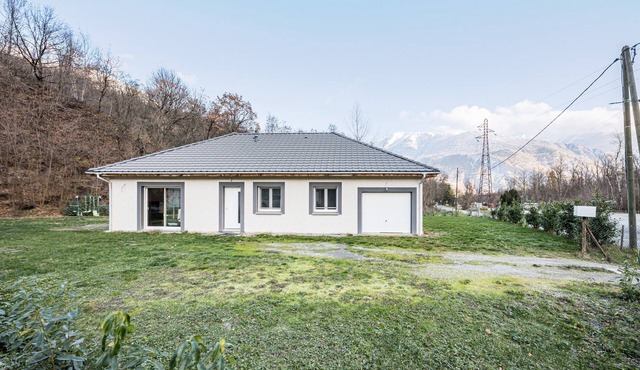 Maison St Jean near ski resort