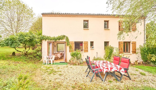 Maison La Plaine – Comfortable Holiday Home with Terrace in the Heart of Périgord