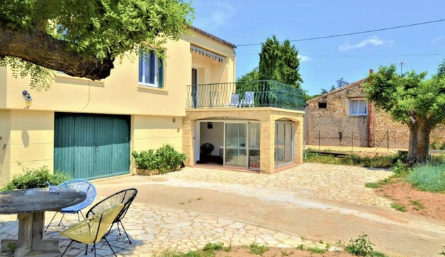 Maison de Vacances Avec Jacuzzi