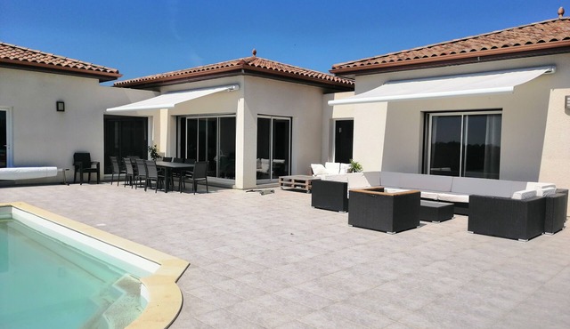 Maison Avec Piscine en Campagne