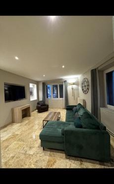 Maison ou chambres a louer place de L'Esplan