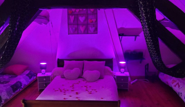 Maison de Campagne Dans un Cadre Reposant et Verdoyant