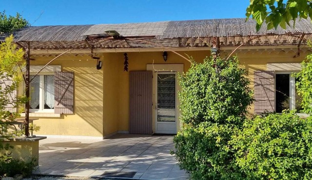 Maison de Campagne Avec Piscine Privée!
