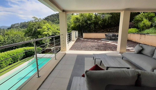 Maison Dans les Cévennes Pour 6 a 8 Personnes, Piscine et Terrasse Panoramique